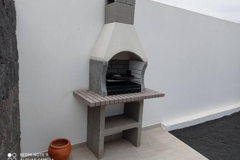 Precioso Apartamento Con Terraza En Teguise テギセ エクステリア 写真