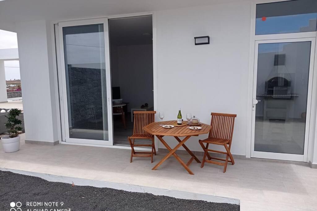 Precioso Apartamento Con Terraza En Teguise テギセ エクステリア 写真