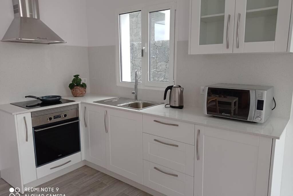 Precioso Apartamento Con Terraza En Teguise テギセ エクステリア 写真